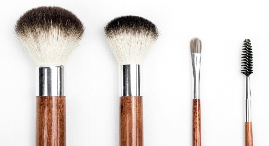 Different types of brushes which is used for skincare routine for bigenners